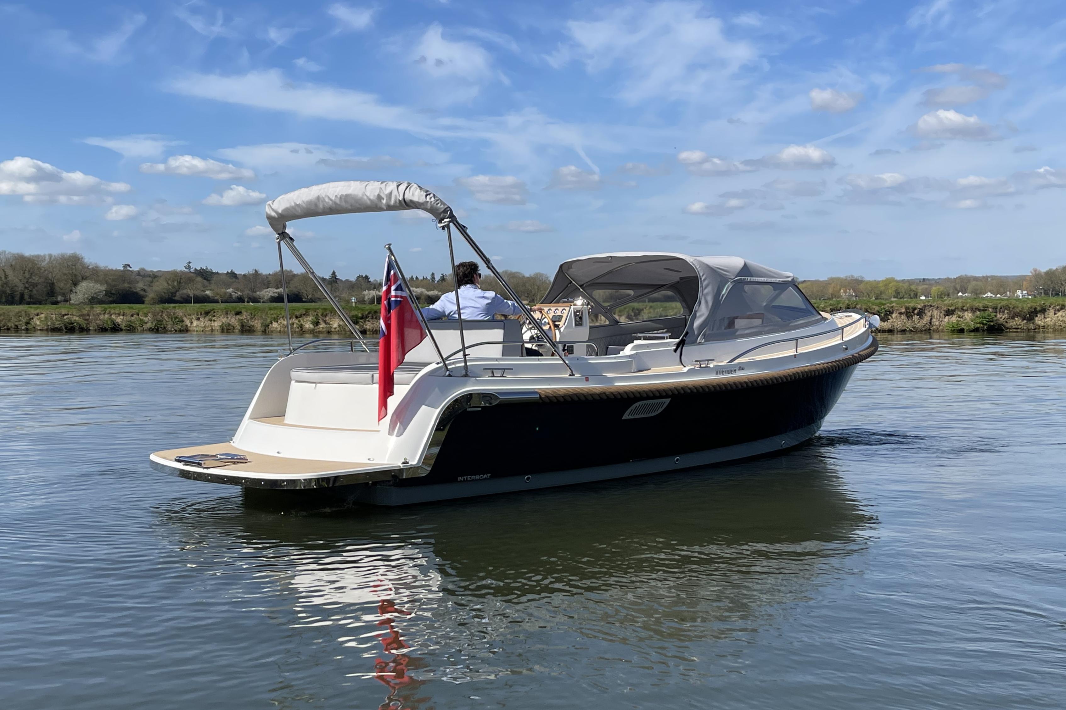 Interboat Intender 850