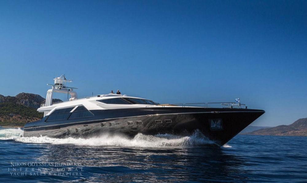 Devonport 42m.