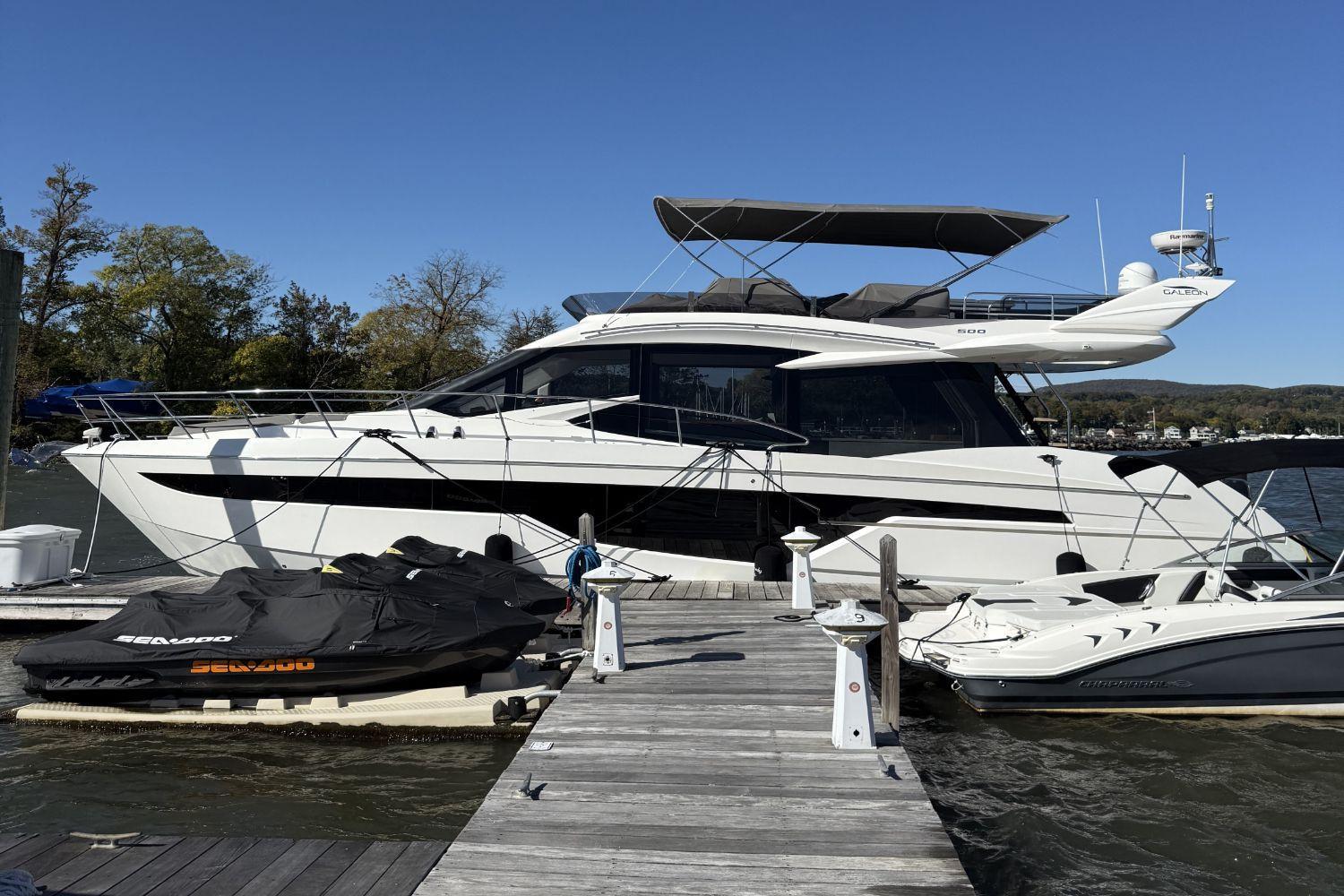 Galeon 500 Fly