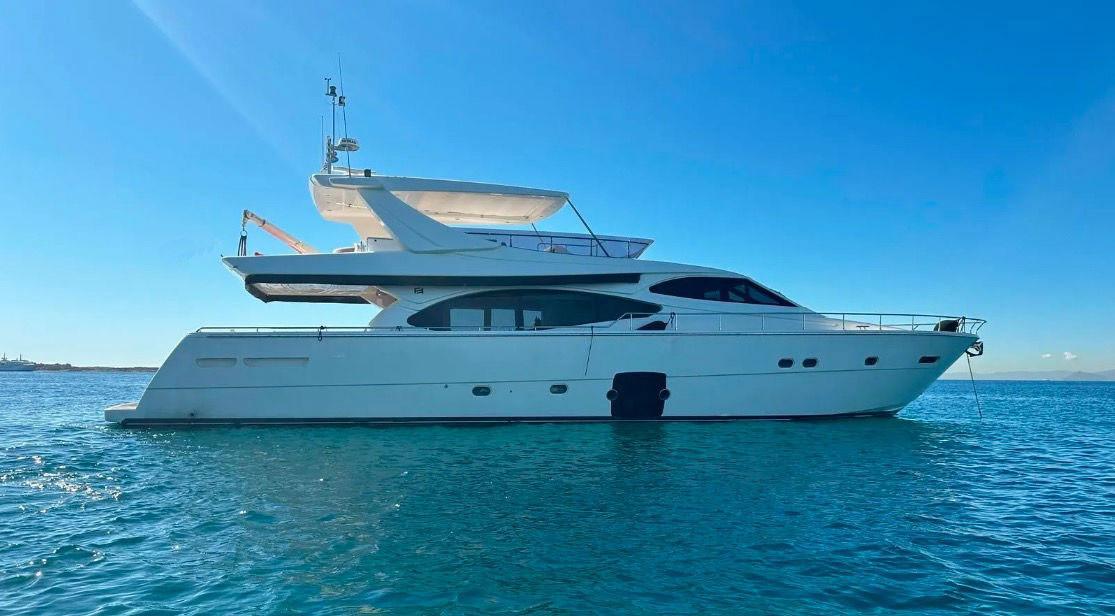 Ferretti 780 Hard Top