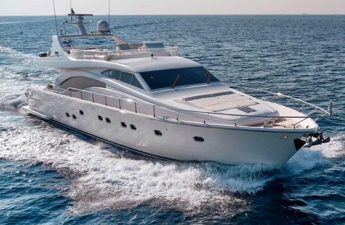 Ferretti 680