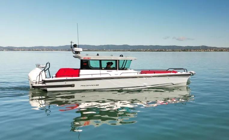 Axopar 28 Cabin
