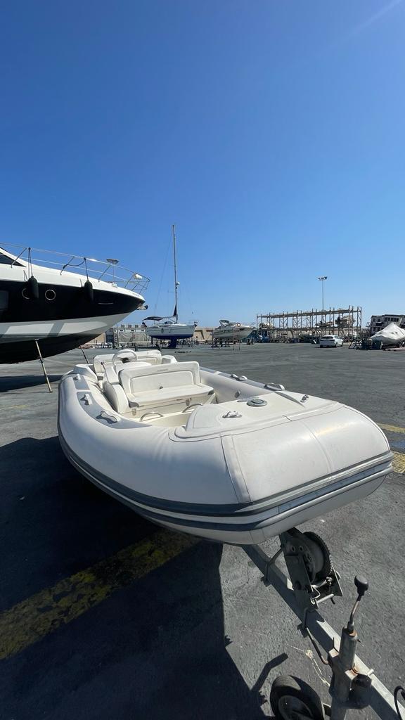 Avon 430 Sportsea Jet