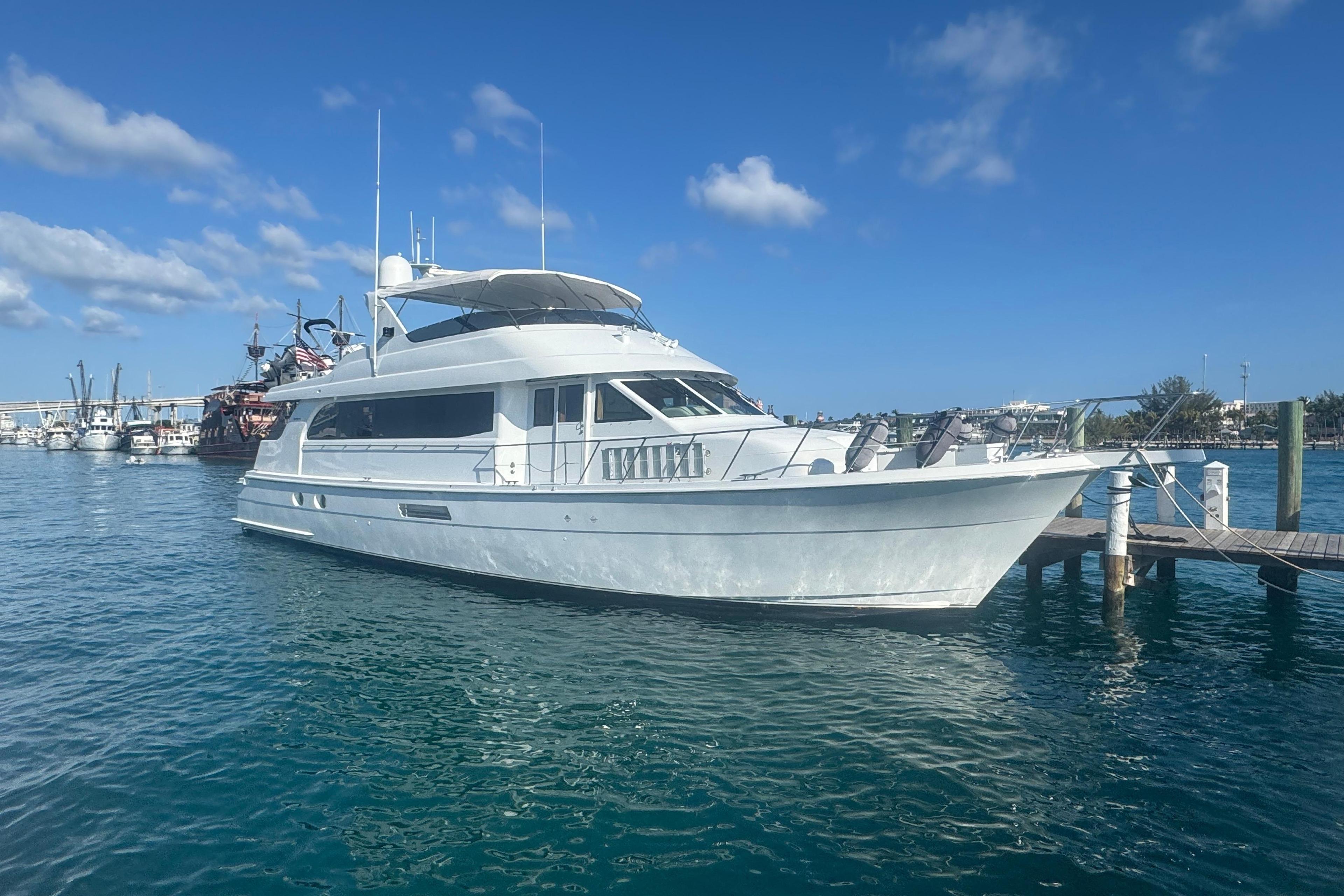 2000 Hatteras 75ft Yacht for Sale in Fort Lauderdale, FL