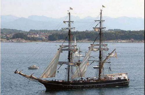 Steel Brig 164 ft.