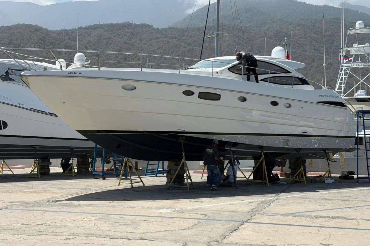 Pershing 50