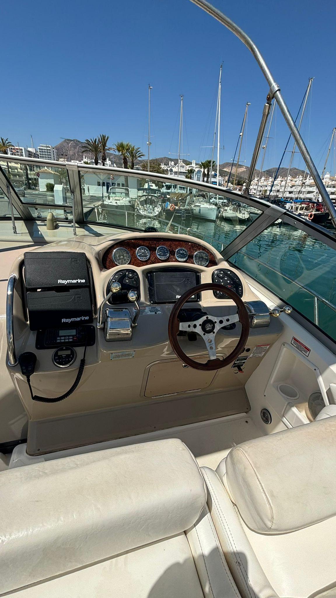Sea Ray 320 Sundancer