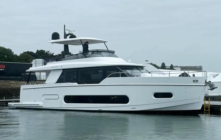 Azimut Magellano 60