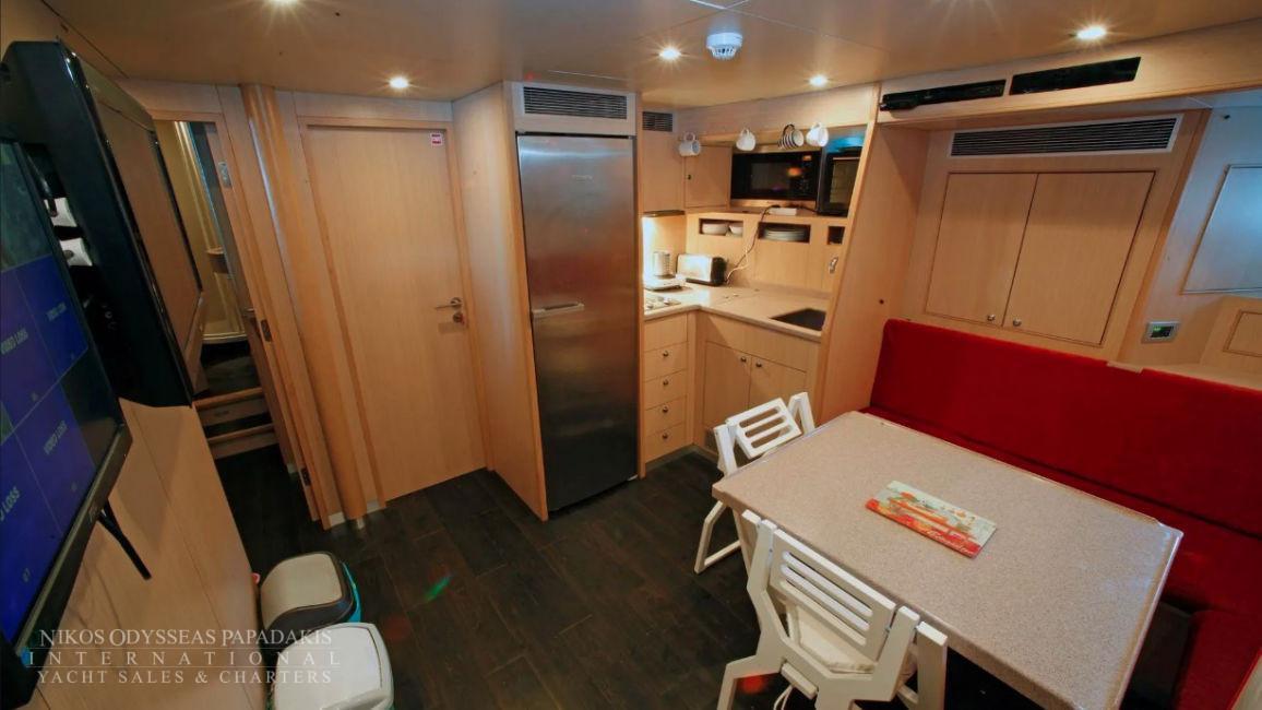 Photo 33