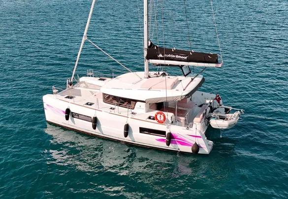 Lagoon 40