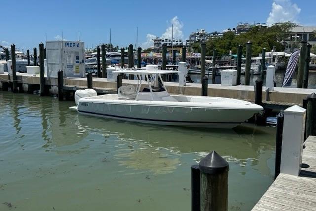 Intrepid 327 Center Console