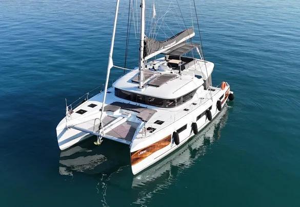 Lagoon 51