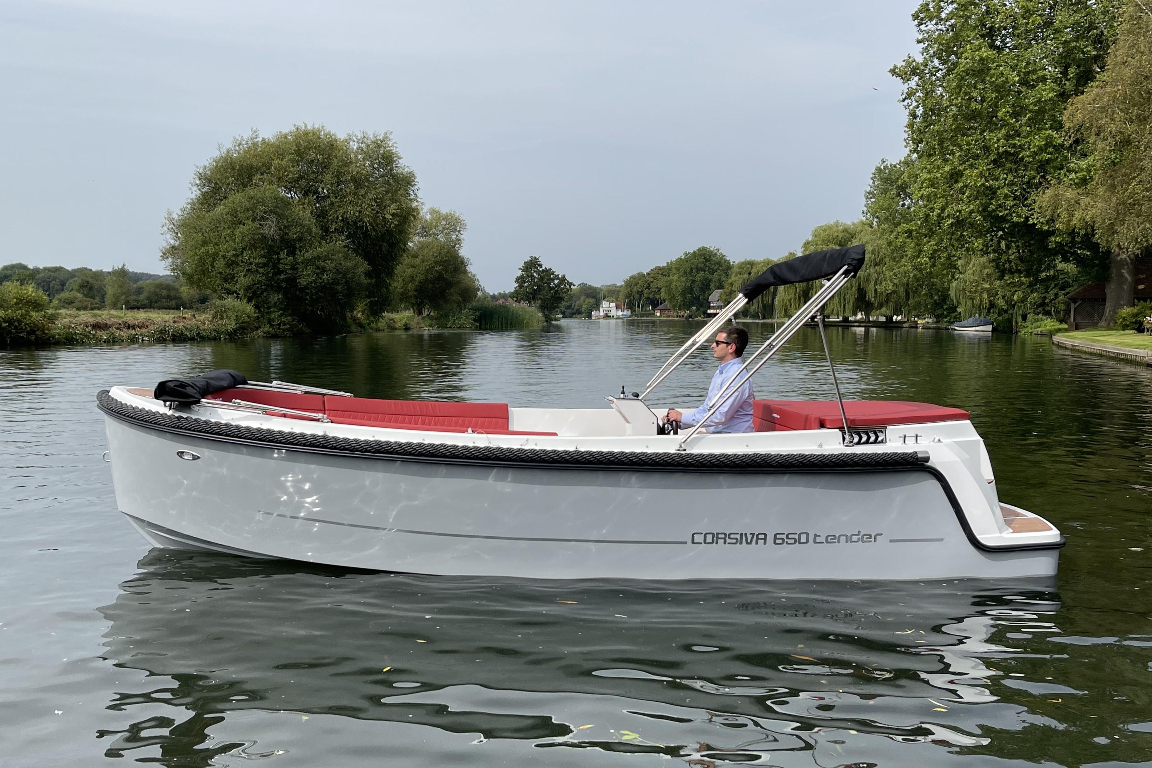 Corsiva 650 Tender