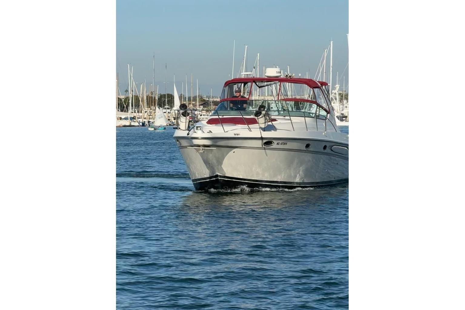 Maxum 39