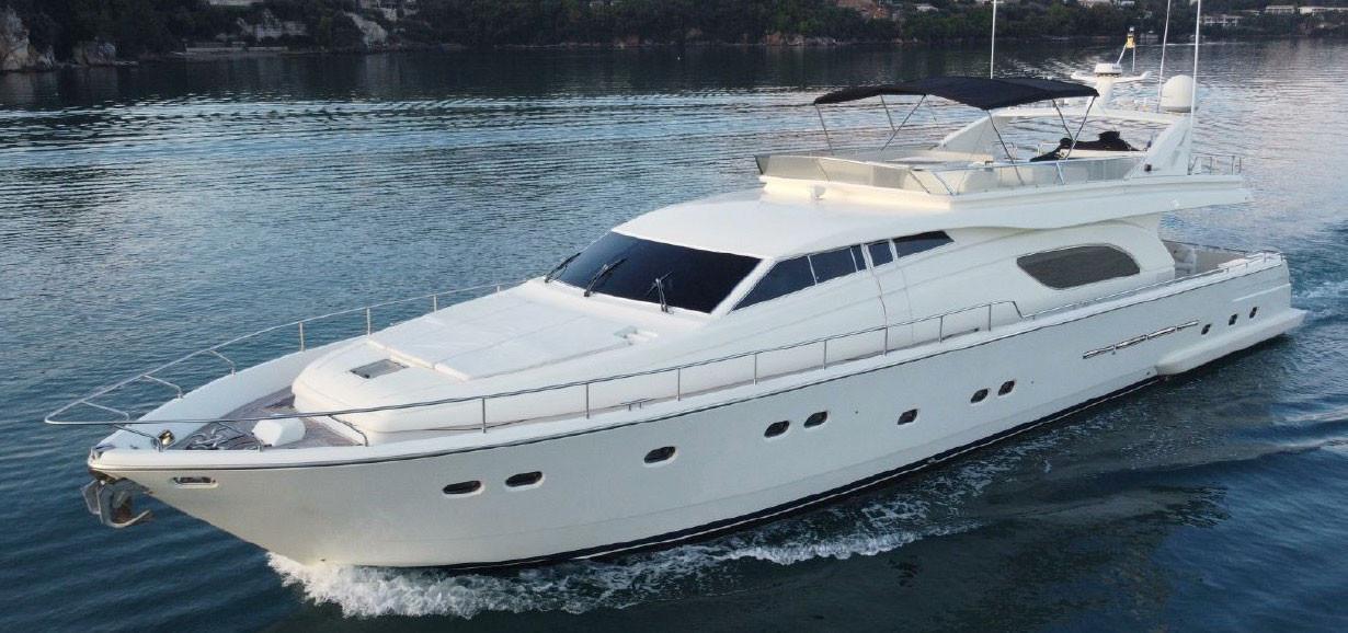 Ferretti 80