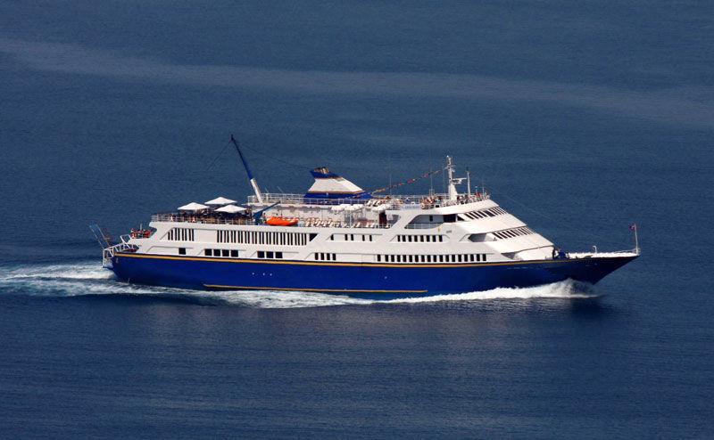 Passenger Cruiseship 800 Pax