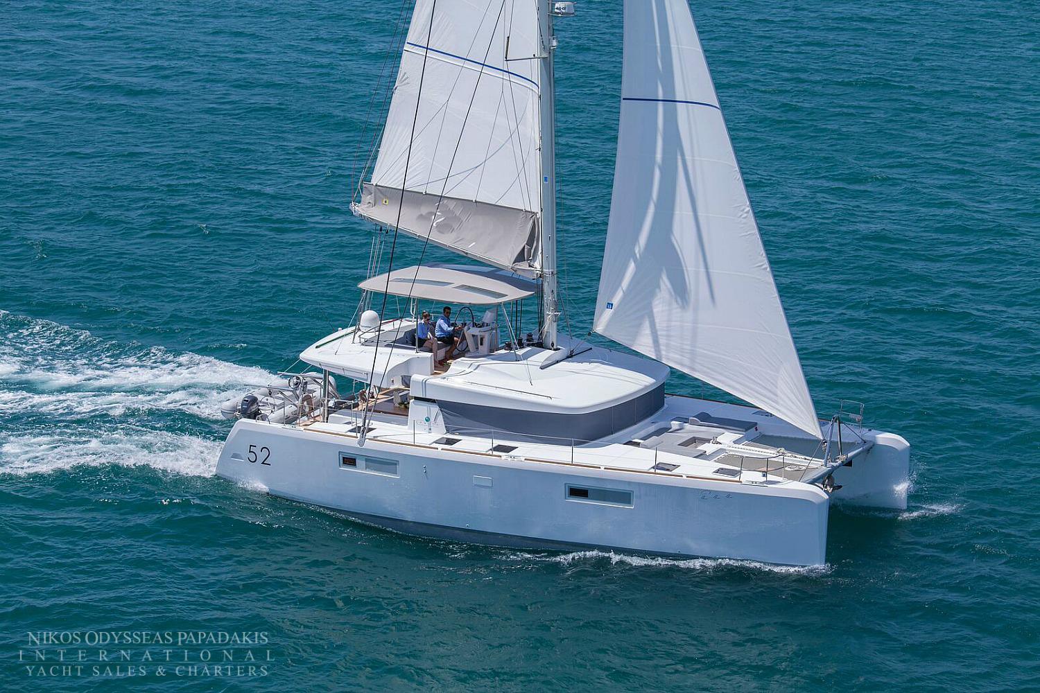 Lagoon 52