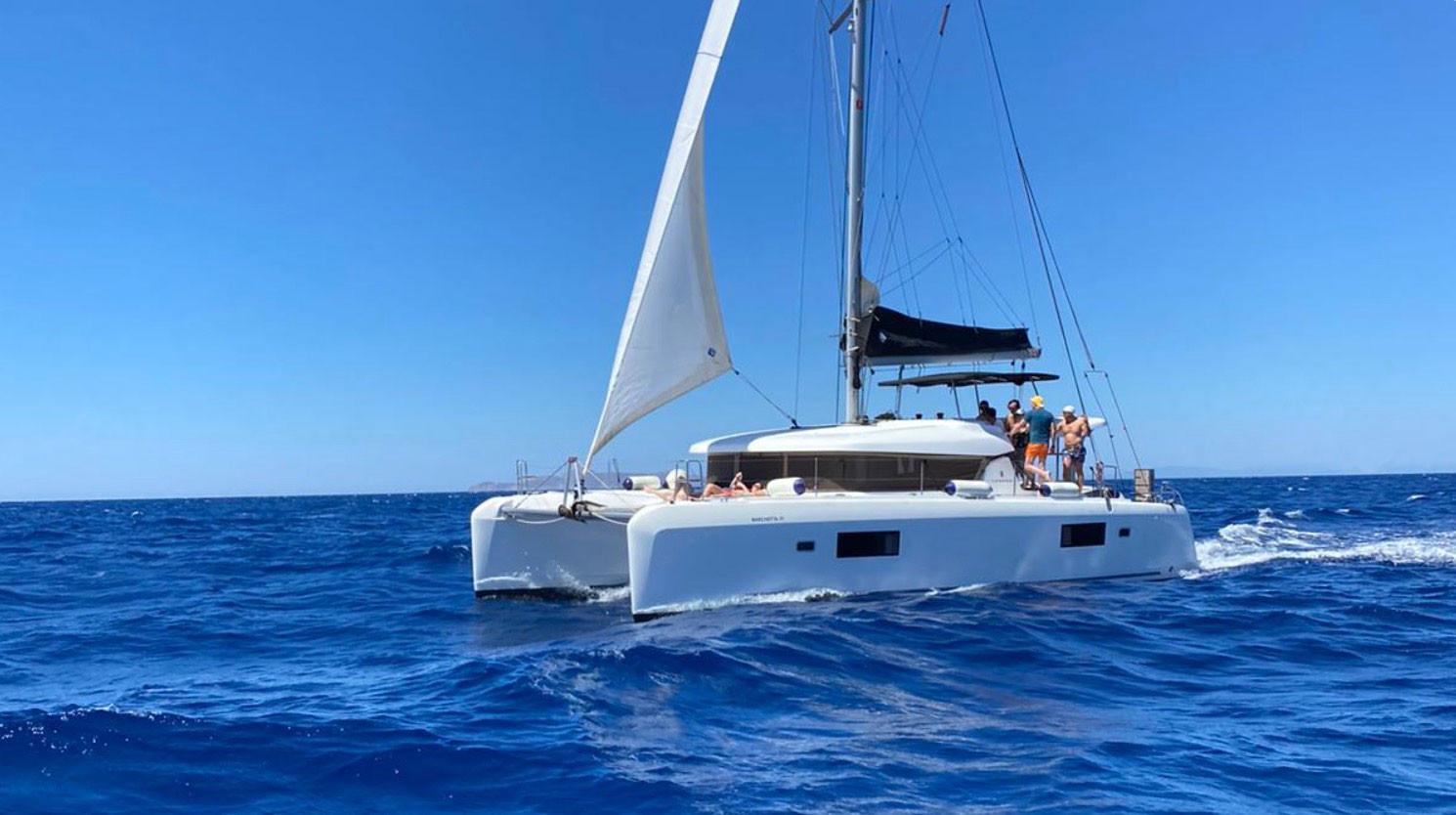 Lagoon 42