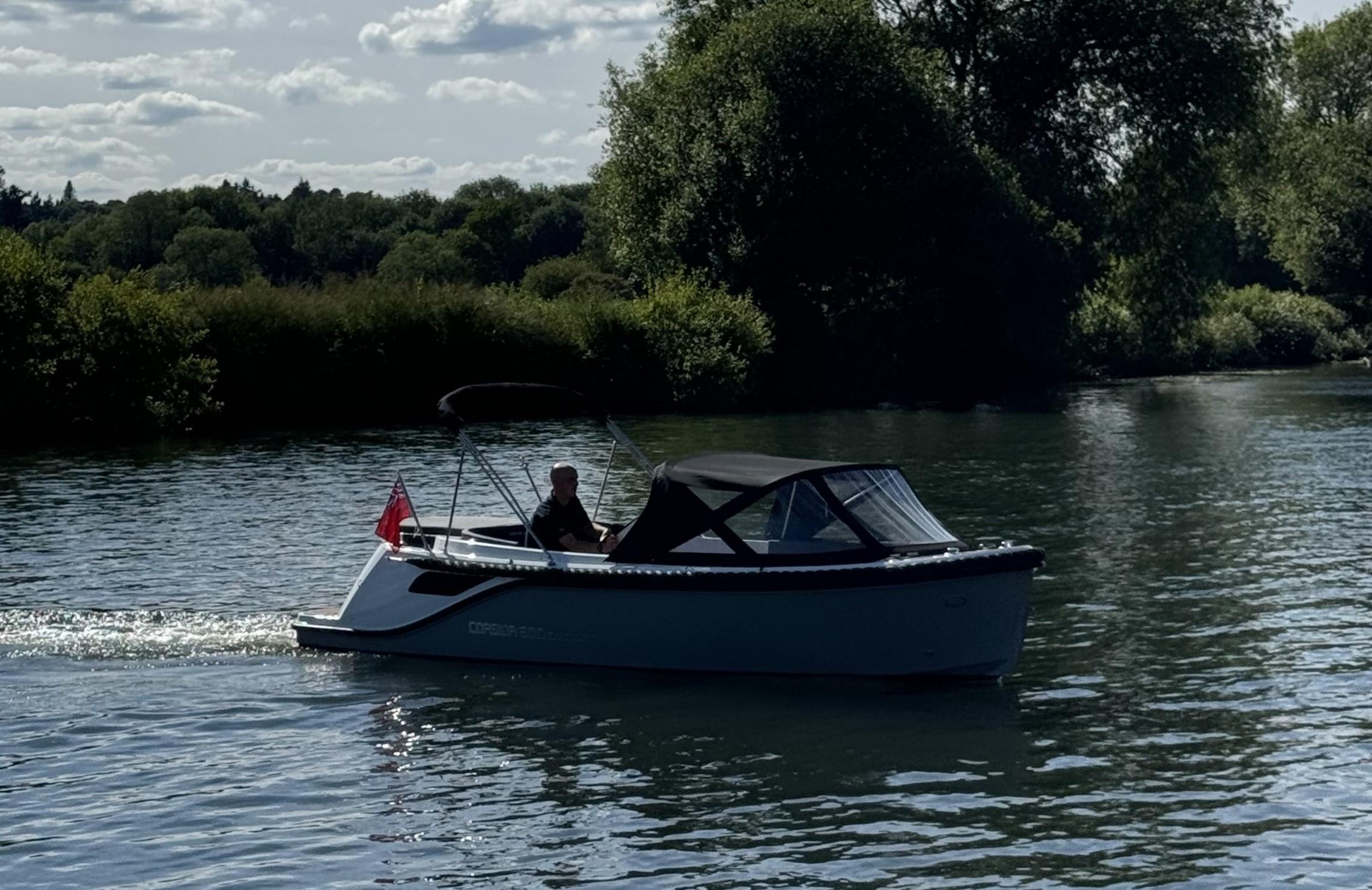 Corsiva 600 Tender