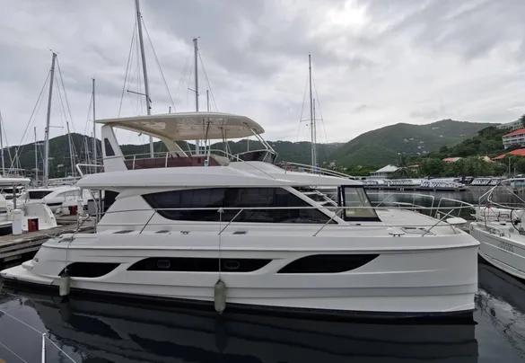 Aquila 48