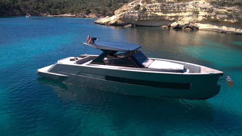 Moon Yacht 45 Sports Line