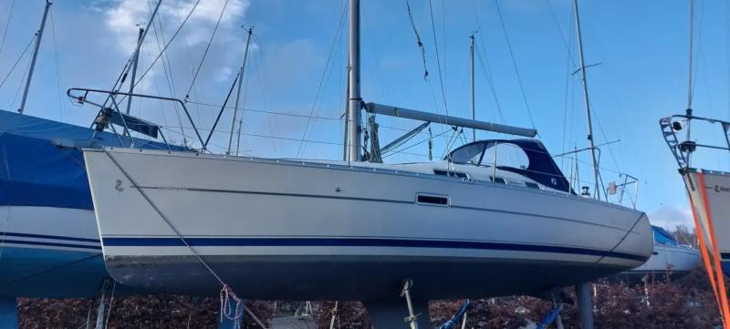 Beneteau Oceanis 323