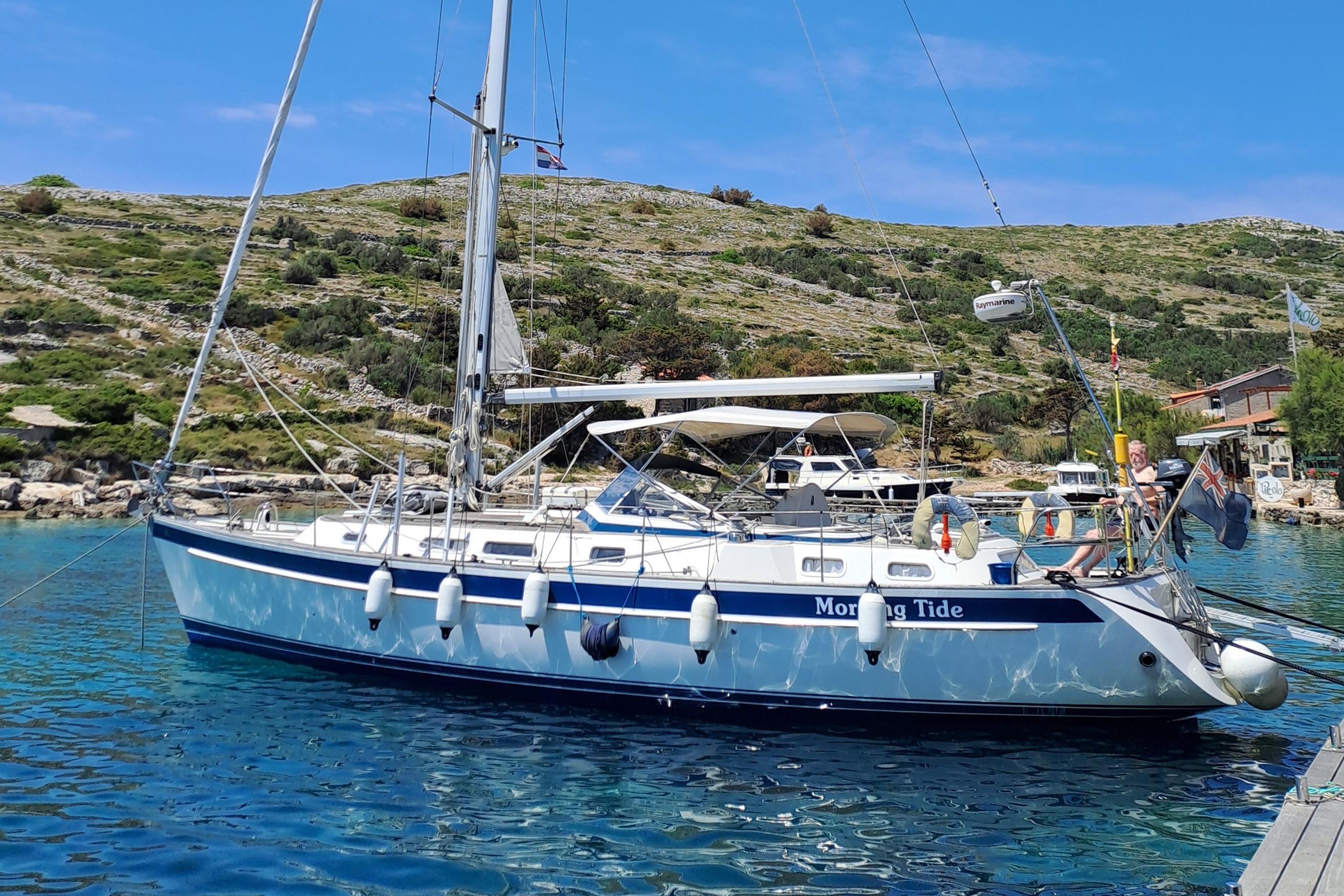 Hallberg-Rassy 43