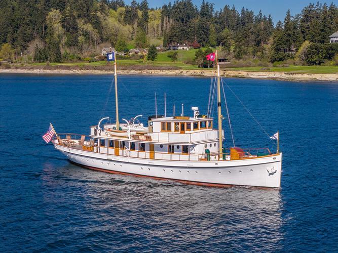 BLUE PETER Yacht for Sale