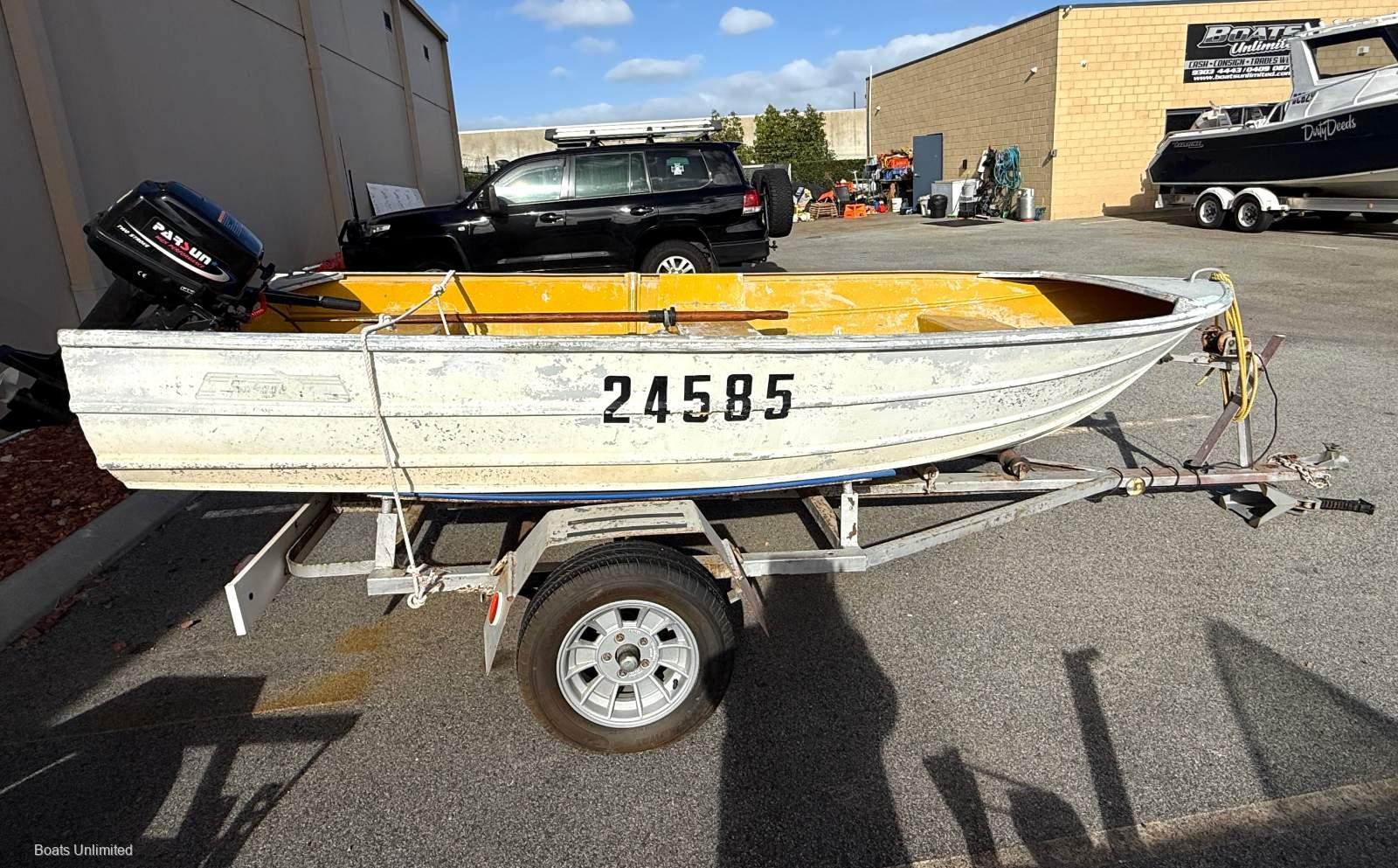 Savage 370 Dinghy