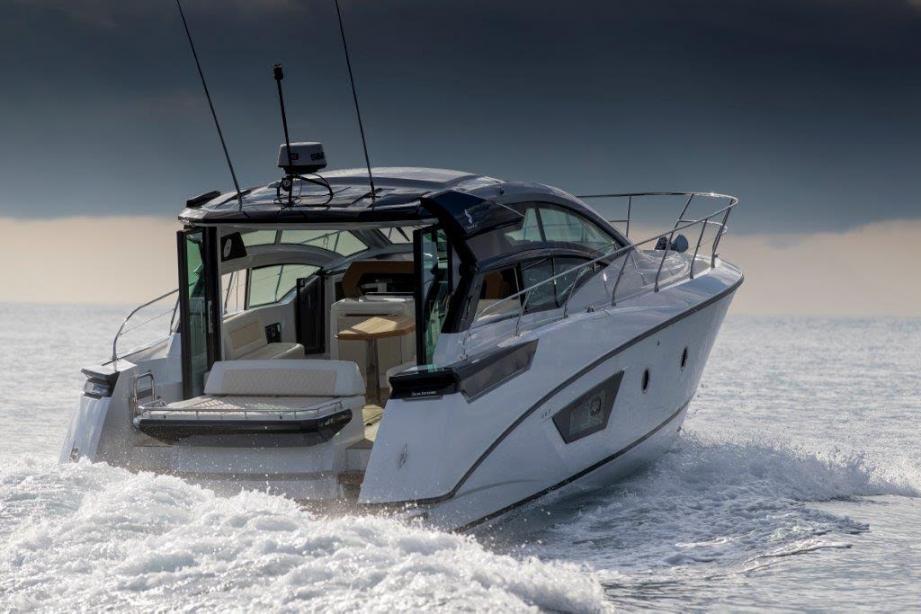 Beneteau GT 40