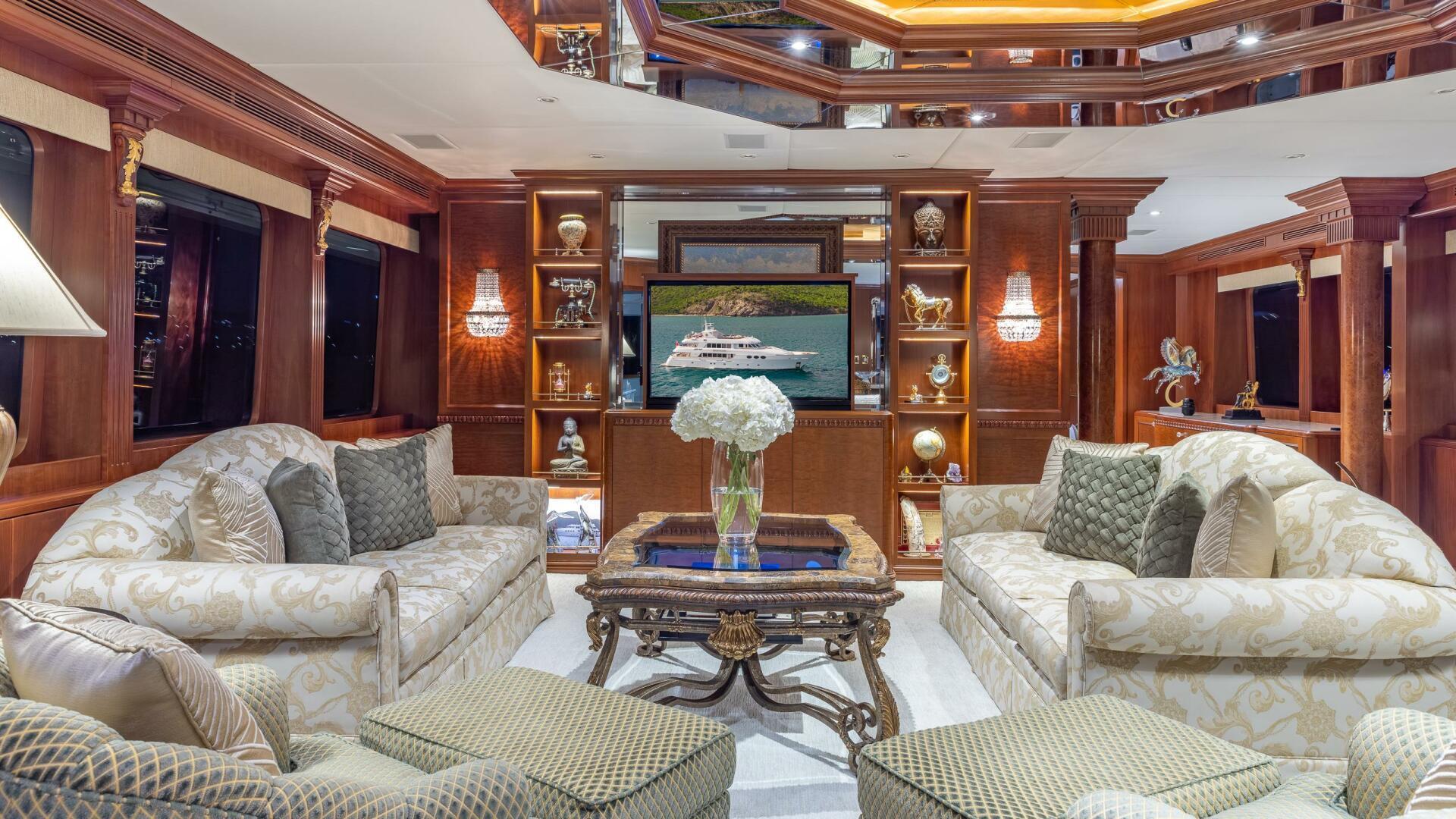 Trinity Yachts Tri-Deck MY