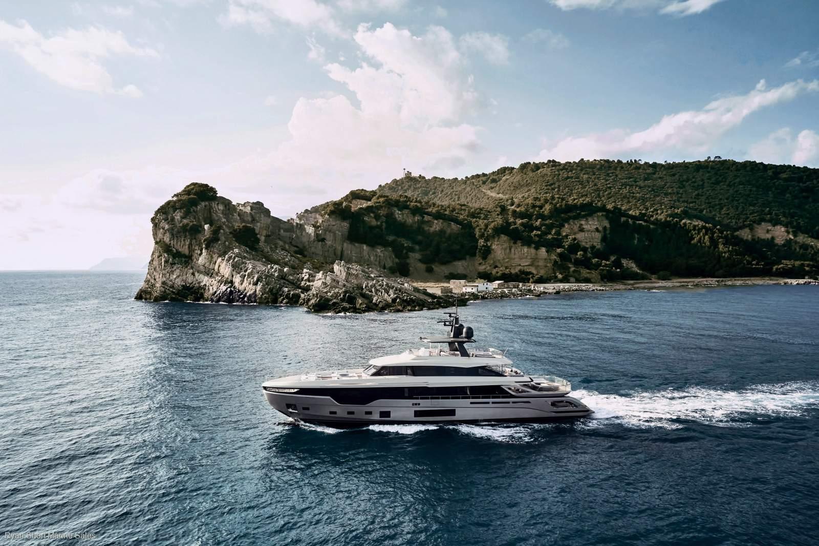 Azimut Grande Trideck