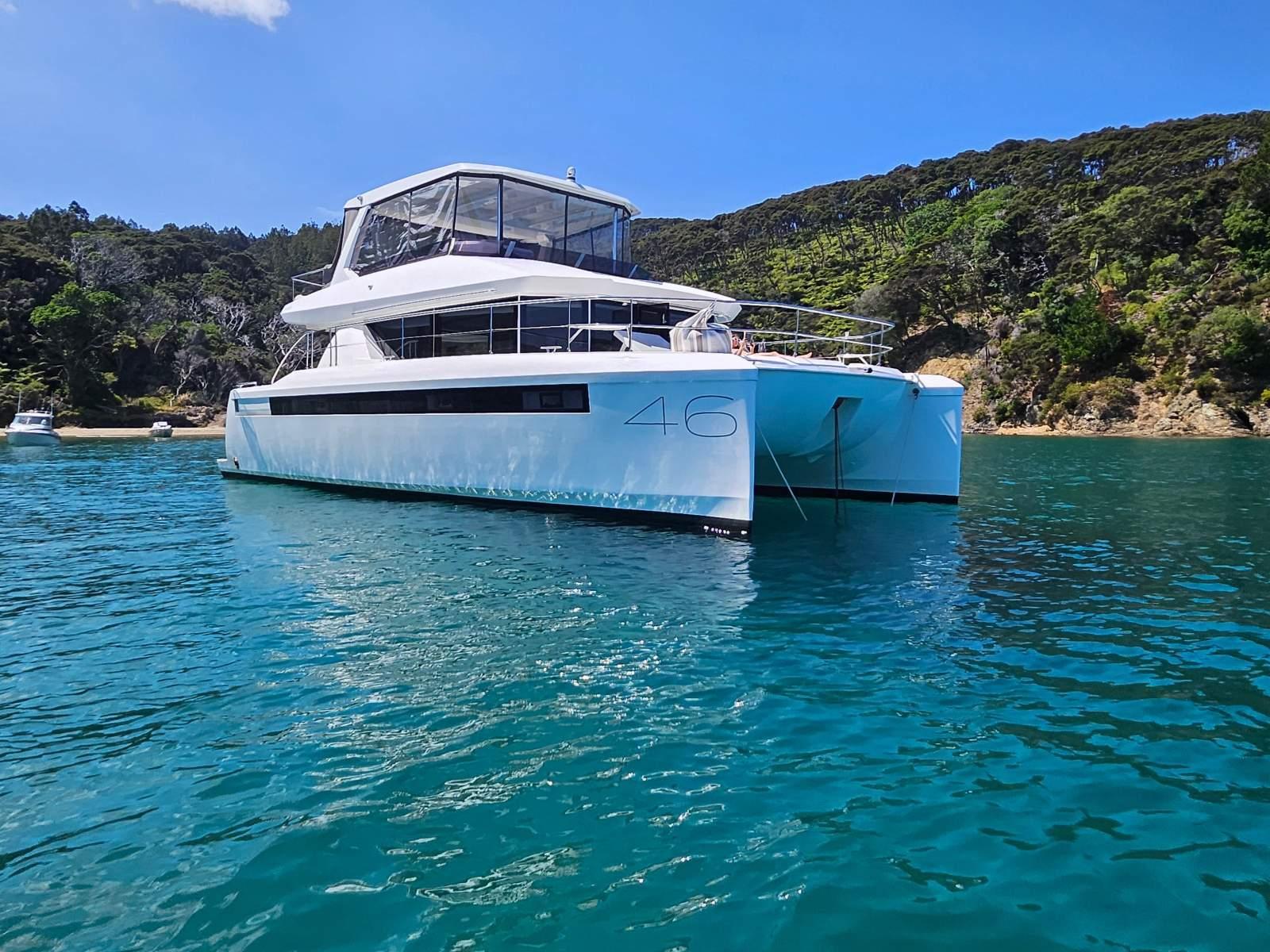 Robertson & Caine 46 Powercat