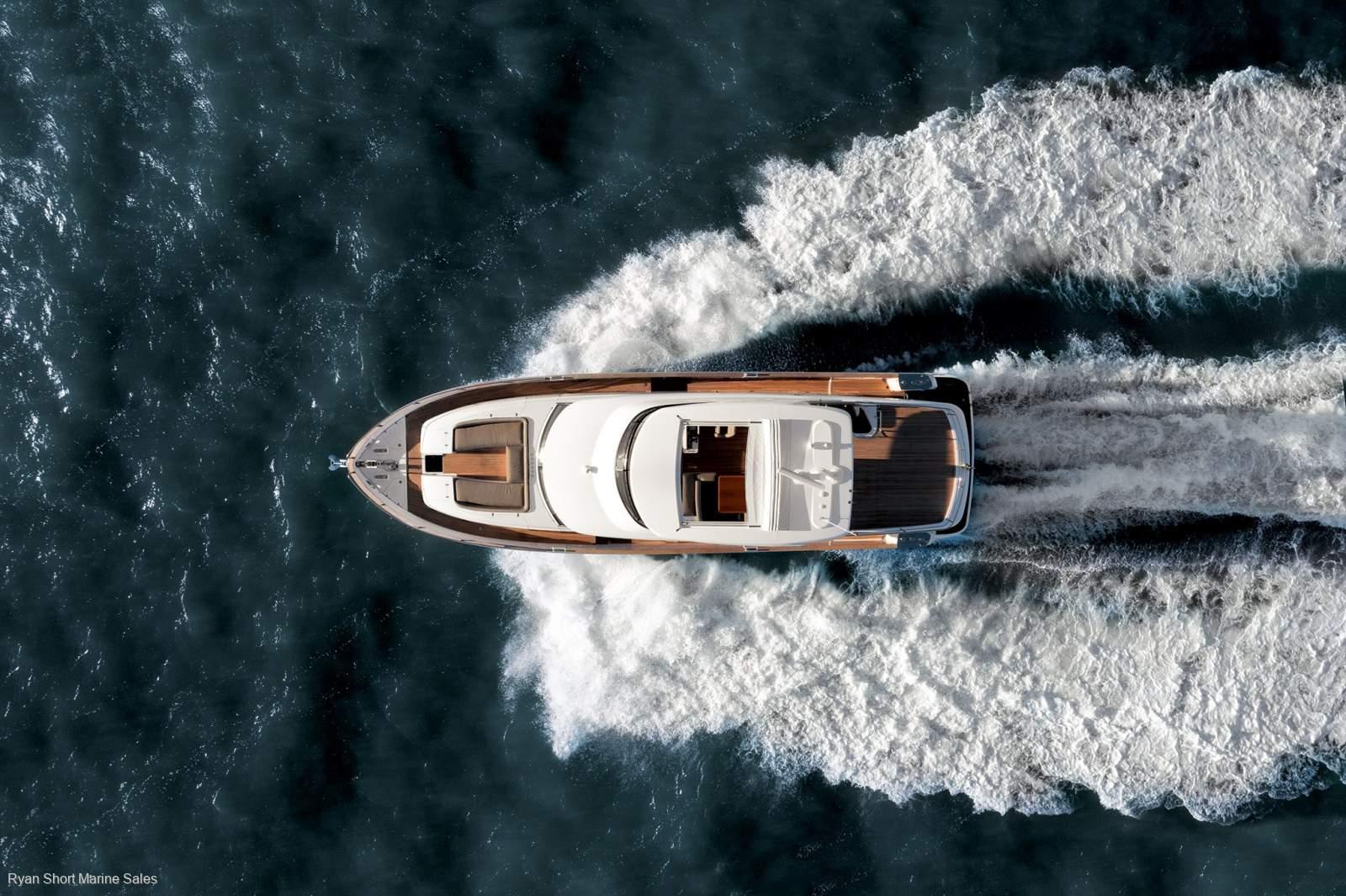 Azimut Magellano 66