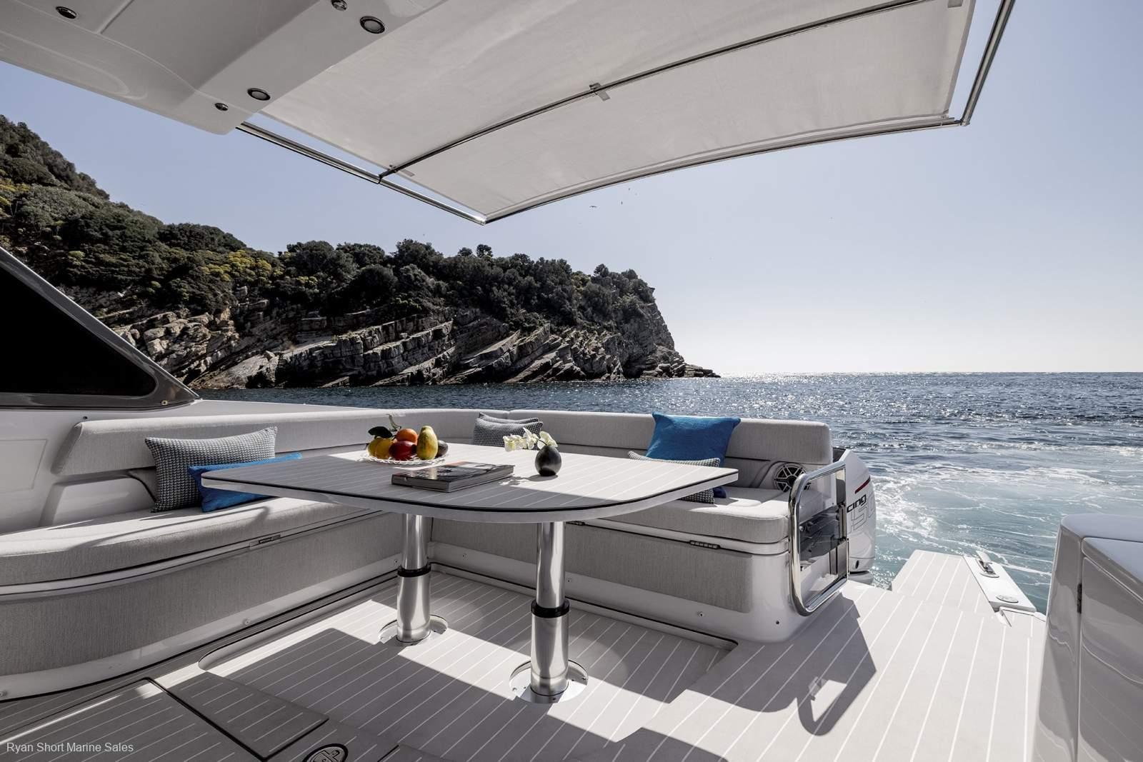Azimut Verve 42