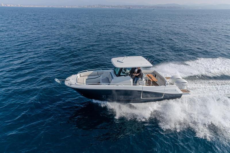 Jeanneau Cap Camarat 9.0 CC Series 2
