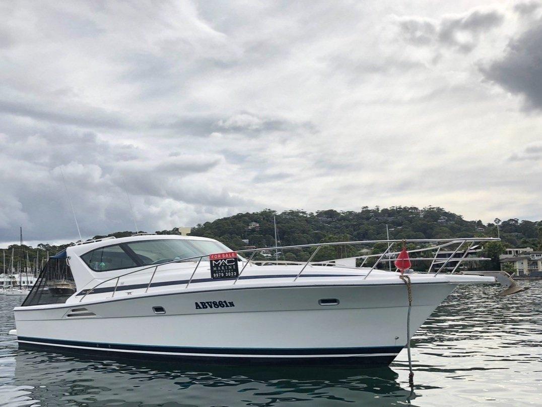 Riviera 4000 Offshore Platinum