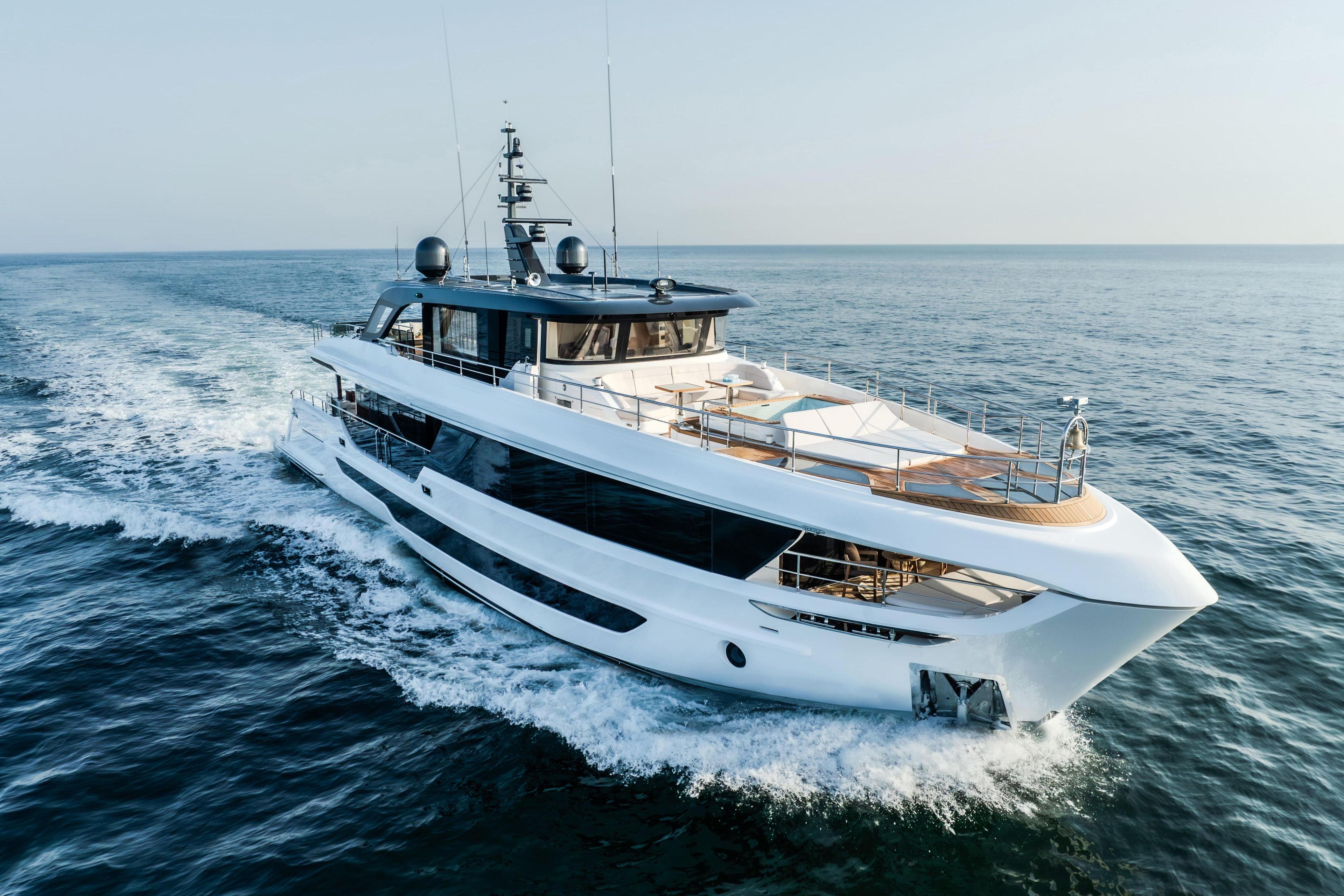 Majesty Yachts 100 Terrace