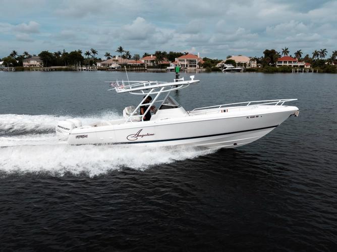 Intrepid 32