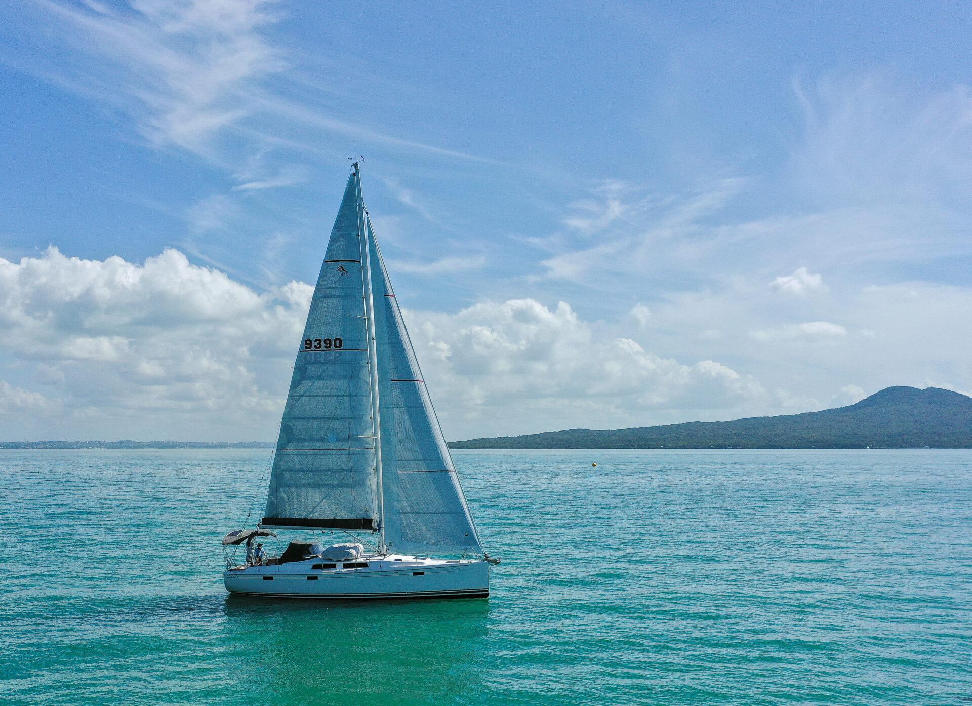 Hanse 415
