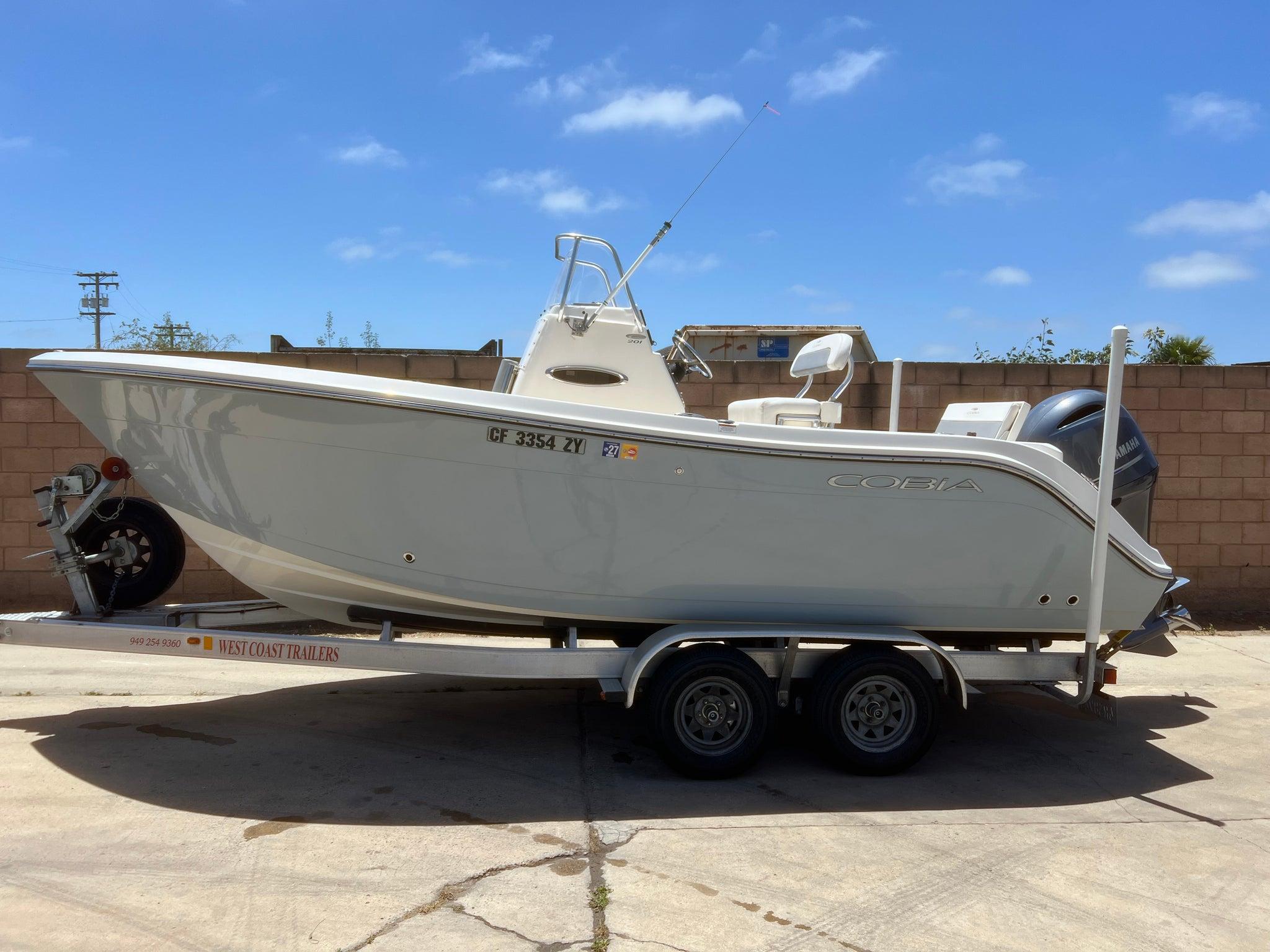 Cobia 201 Center Console