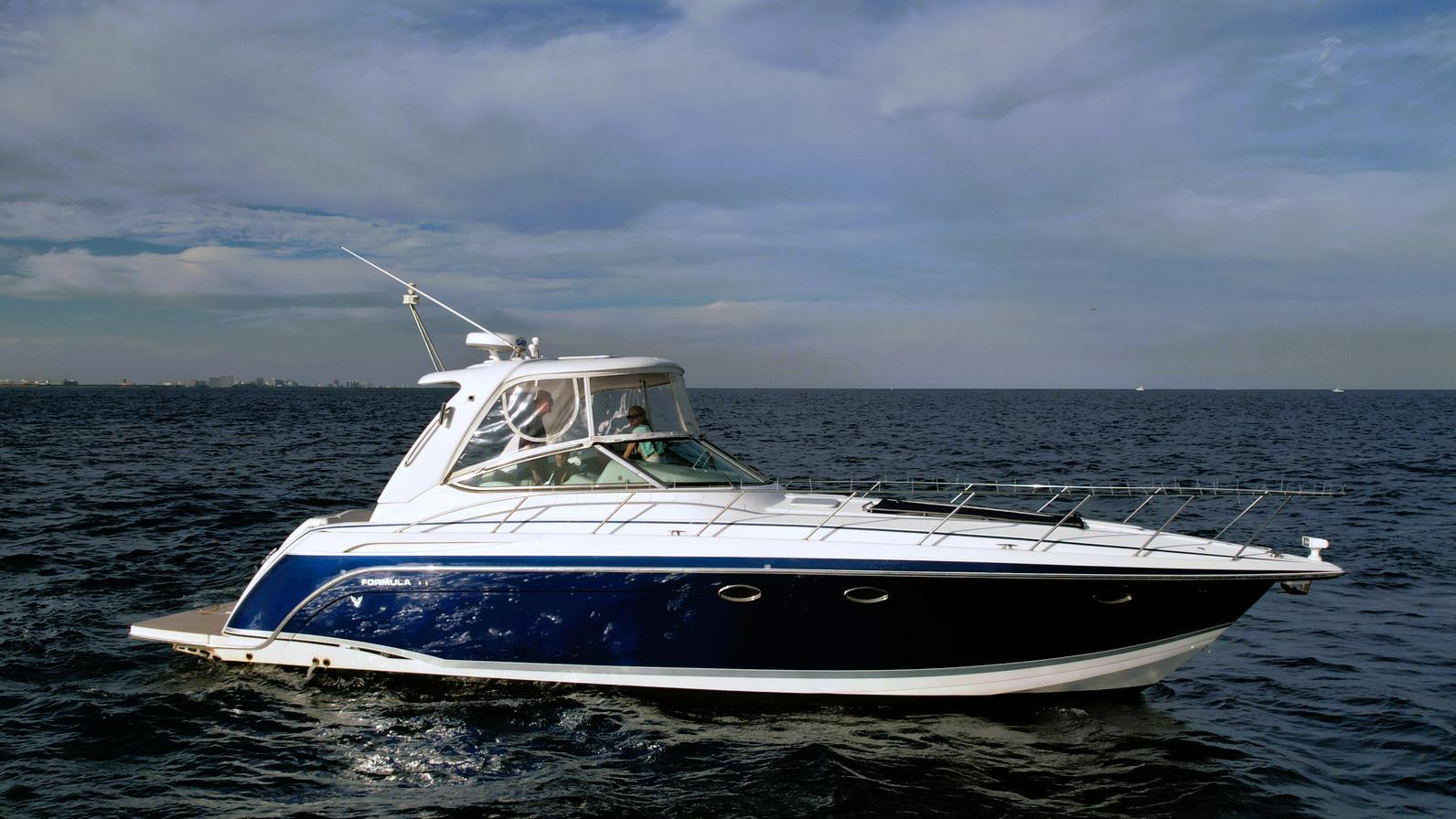 Formula 40 Performance Cruiser