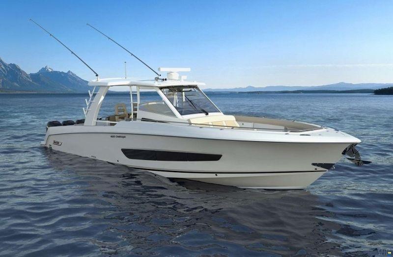Boston Whaler 420 Outrage