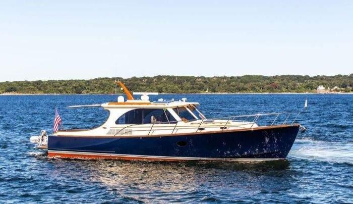 Hinckley Talaria 43