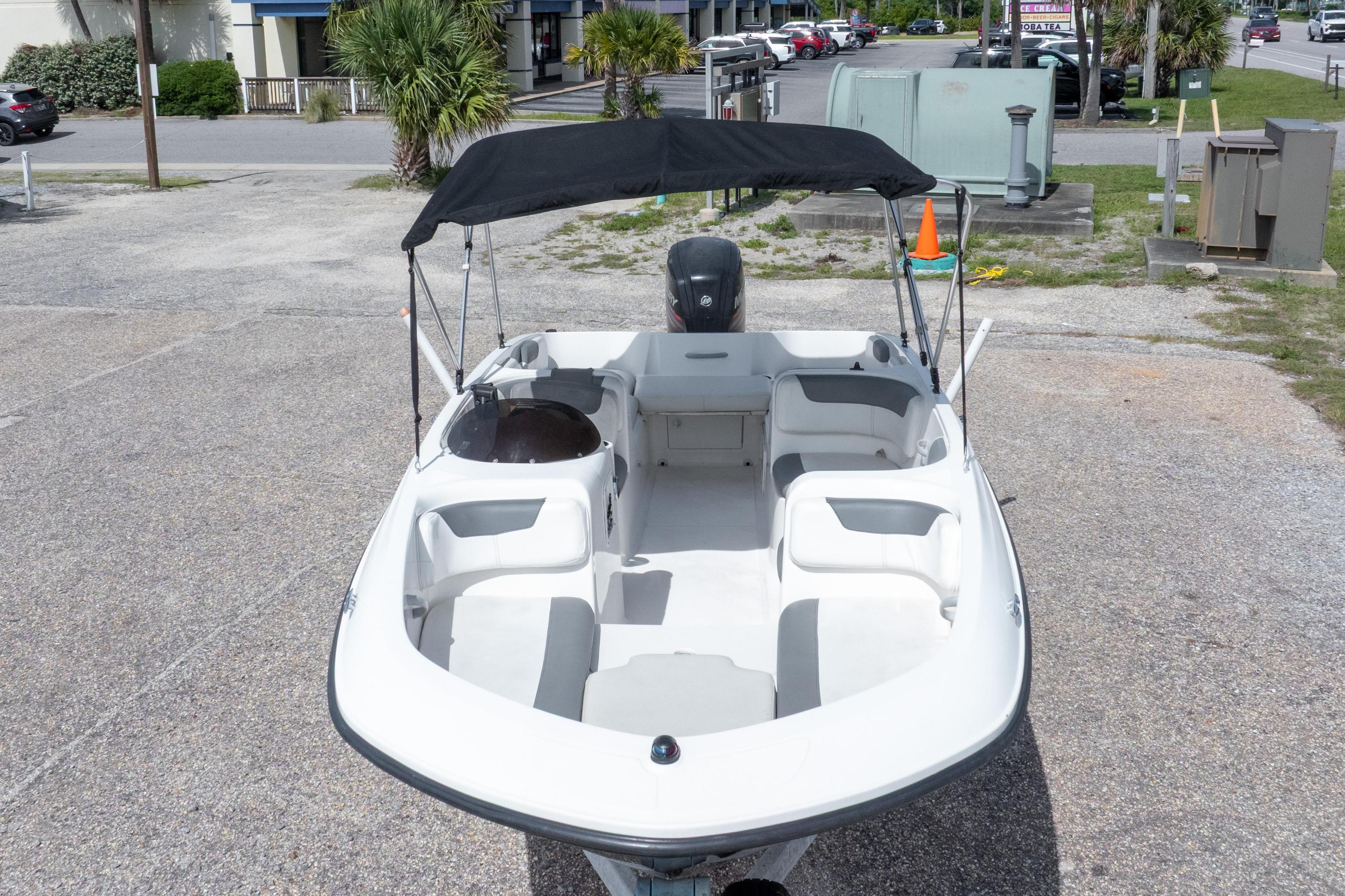 Bayliner Element XL