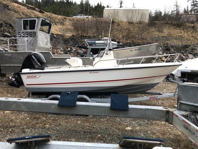 Boston Whaler 190 Outrage