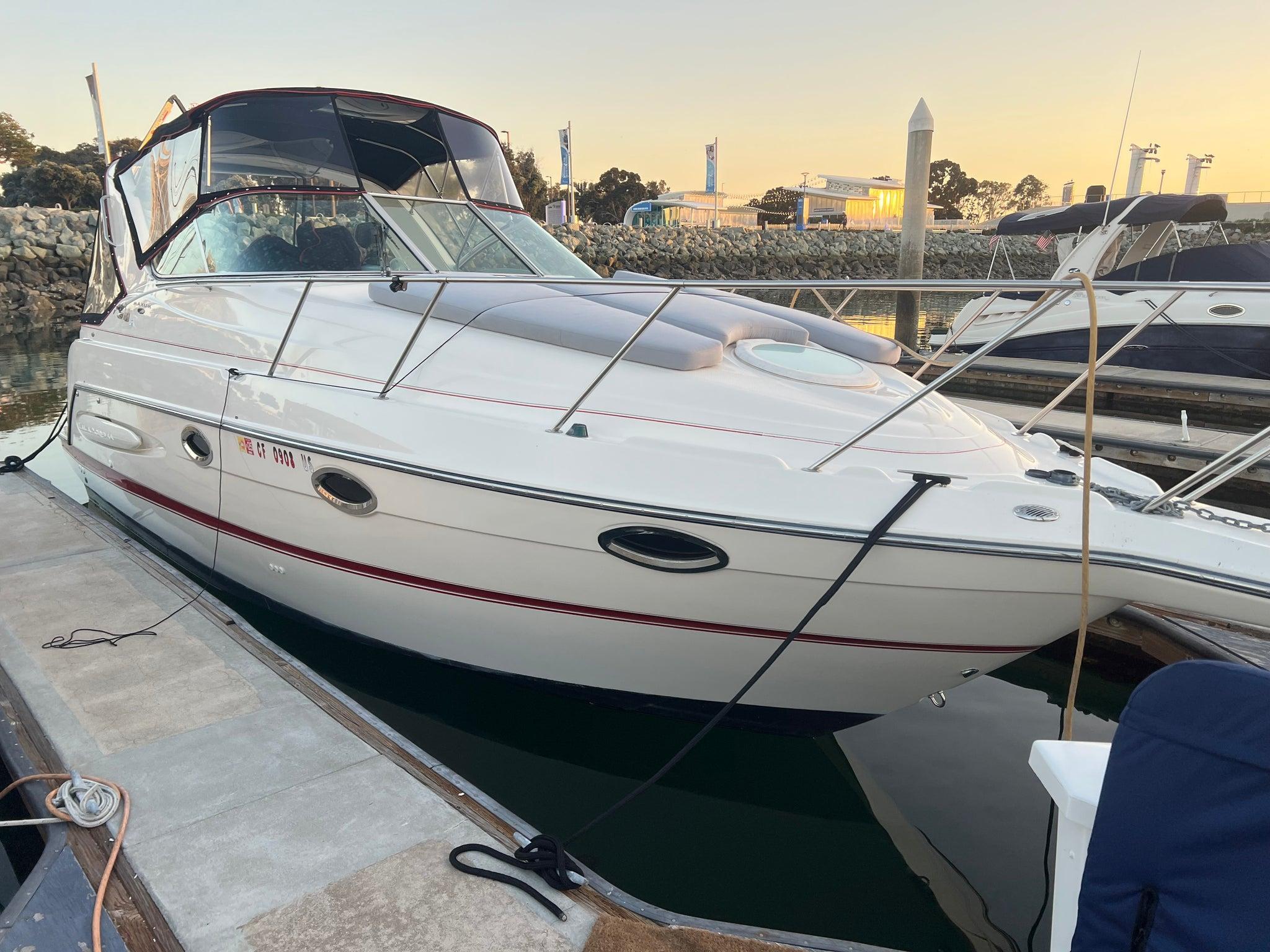 Maxum 2900 Express Cruiser