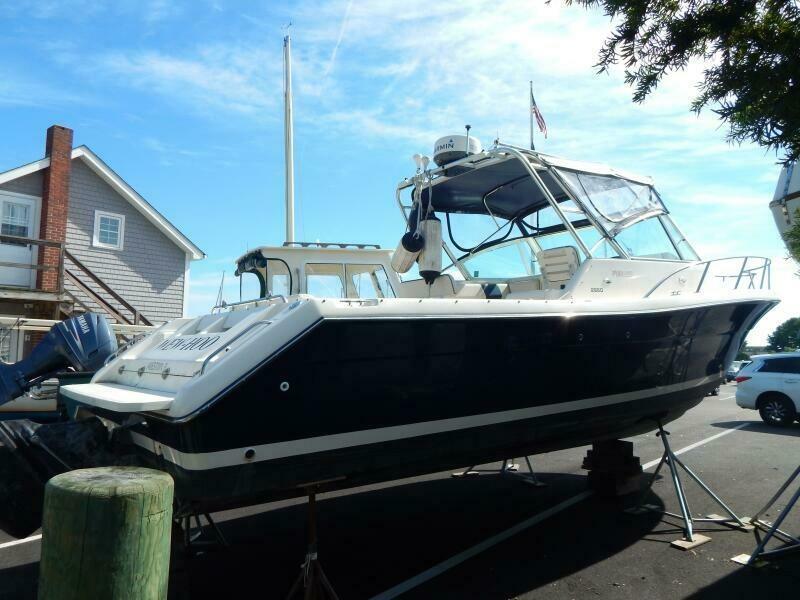 Pursuit 2860 Denali