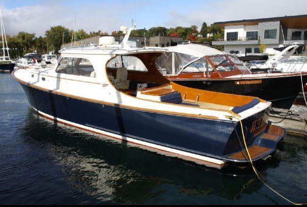 Hinckley Picnic Boat EP