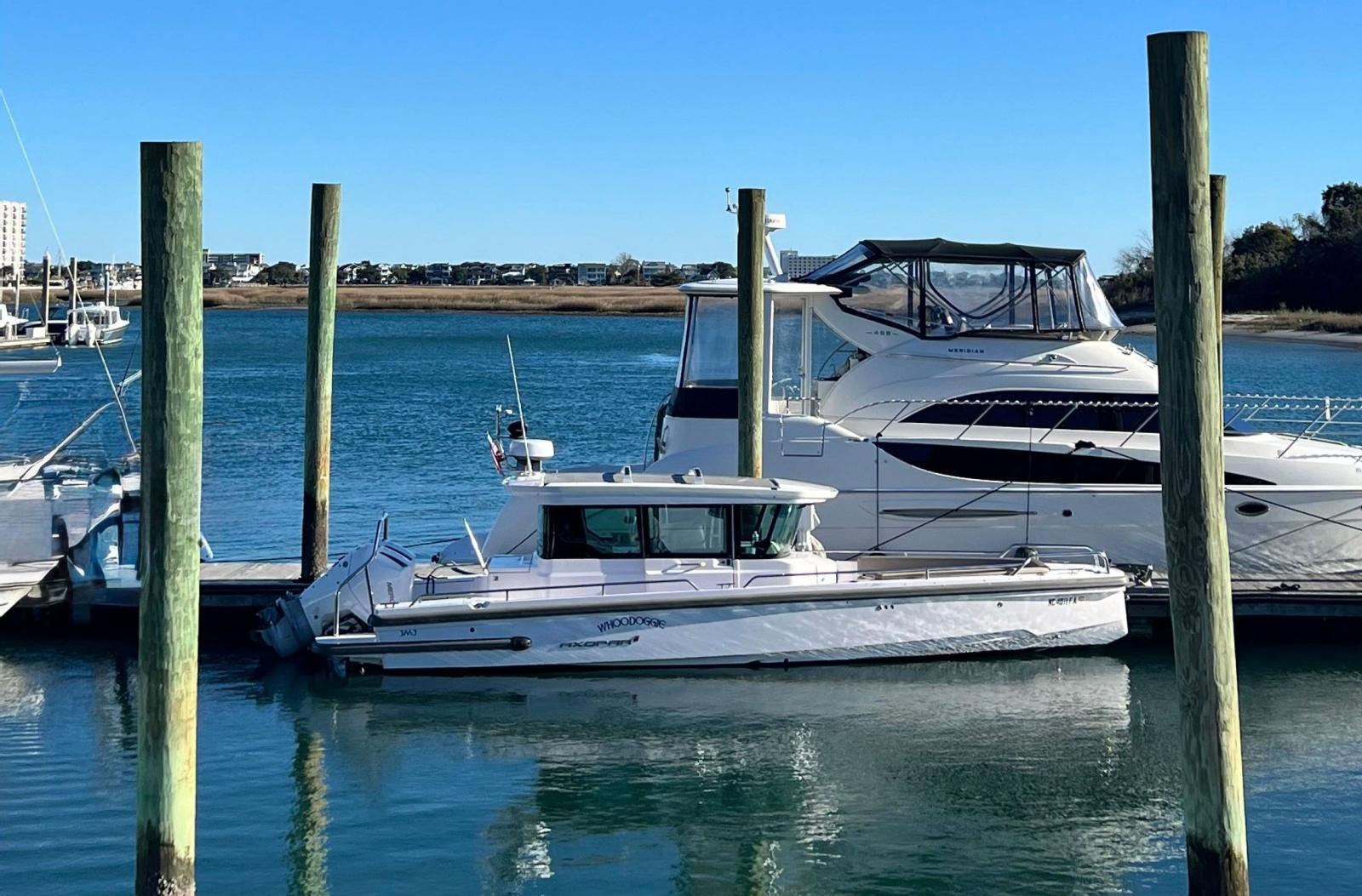 Axopar 28 Cabin